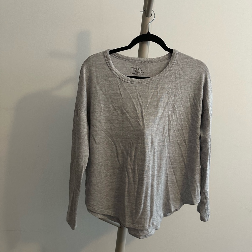 Time and Tru Gray Women's Sweater